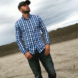 Meet your Posher, Moises